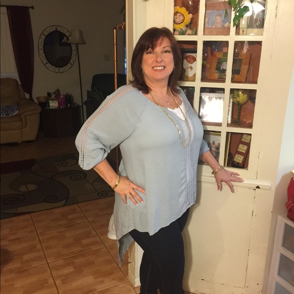 Meet your Posher, Dee - Picture 4 of 4